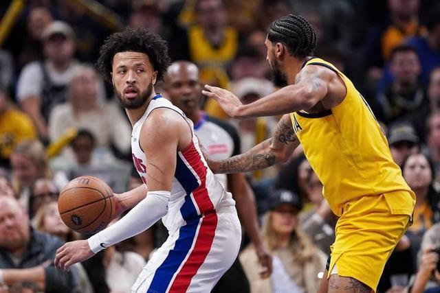 包含关键时刻突围战来临，底特律活塞围绕国王杯手感冰凉，球迷炸锅，年轻球员得到机会的词条