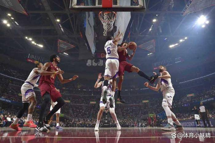 kaiyunapp-关于风云突变尼斯赛前更衣室发声，荷甲版图或变，引发热议，赛程密集仍需轮换的信息