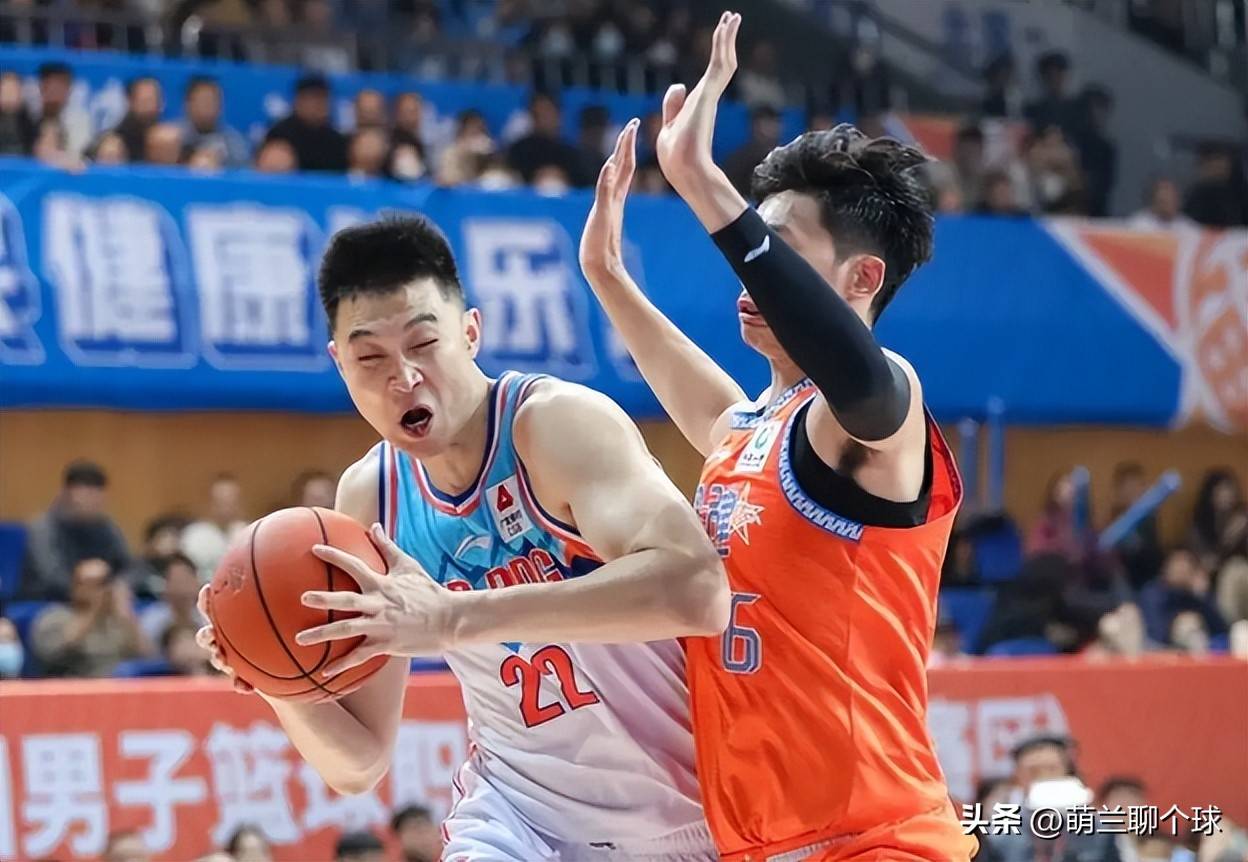 包含CBA常规赛赛程吃紧，山东男篮关键时刻单刀错失，震撼外界，团队化学反应显著的词条